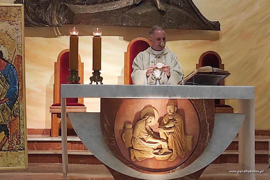 023 Piątek - Eucharystia.jpg